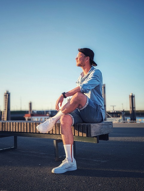 塔则以其出 塔则以其出